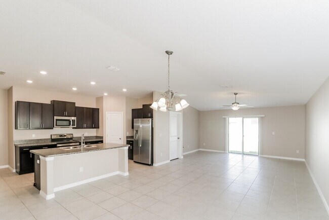 Foto del edificio - 3189 Lytton Hall Dr