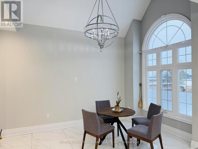 Photo du bâtiment - 191 Milliken Meadows Dr