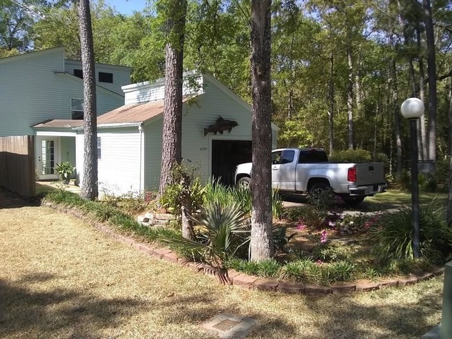 Building Photo - 26633 Primrose Ct