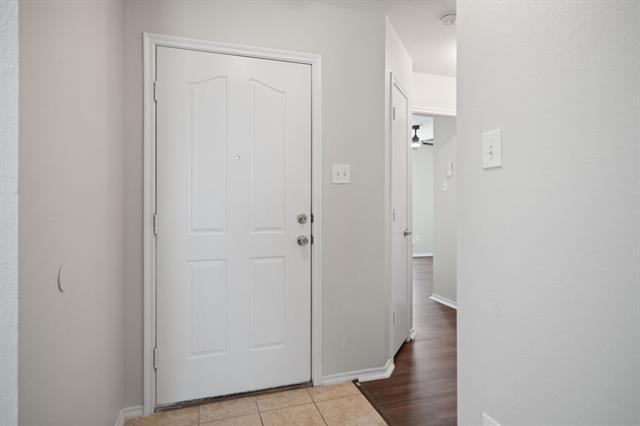 Building Photo - 3053 Hopewell Ln