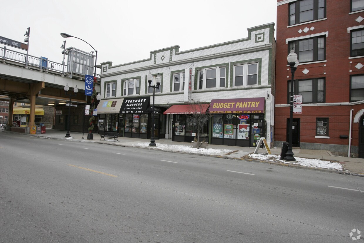 Foto del edificio - 4635-4639 N Damen Ave