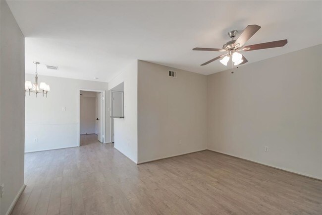 Building Photo - 9217 Vogue Ln