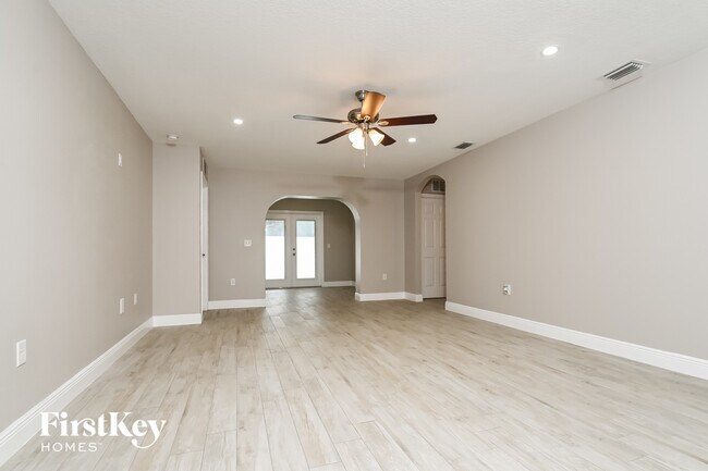 Building Photo - 11202 Hidden Breeze Dr