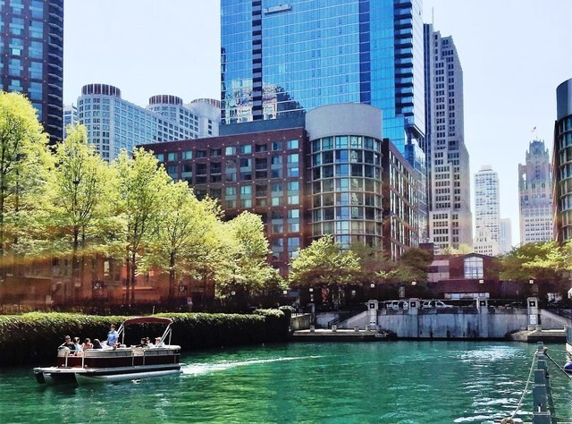 Foto del edificio - 440 N McClurg Ct