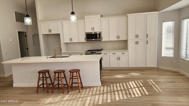 Building Photo - 791 N El Dorado Dr