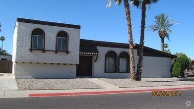 Building Photo - 3905 S Alder Dr