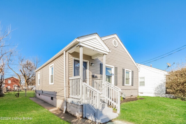 Building Photo - 1711 W Lee St