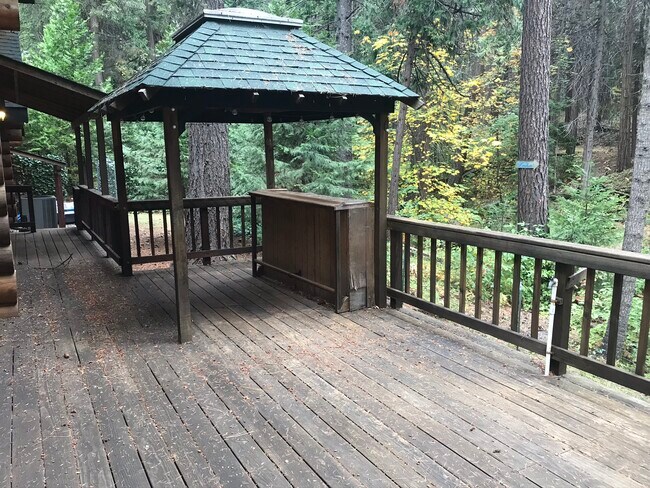 Building Photo - 4589 Jenkinson Cir