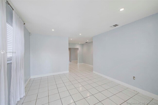 Building Photo - 11831 SW 206th Ter