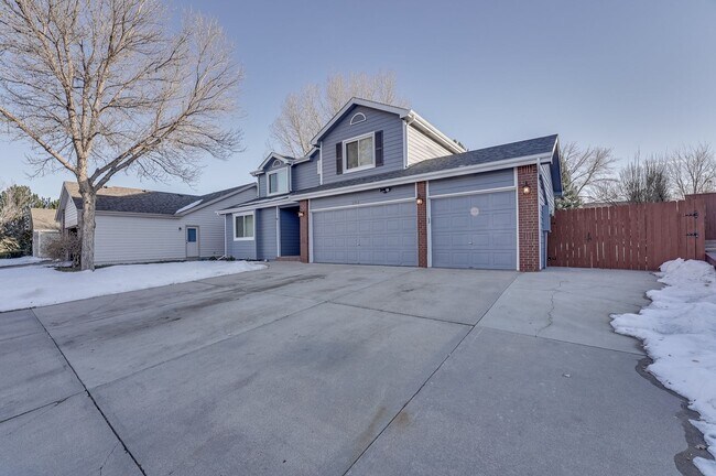 Foto del edificio - Beautiful 4 bed, 3.5 bath Home in Fort Collins Dakota Ridge Neighborhood