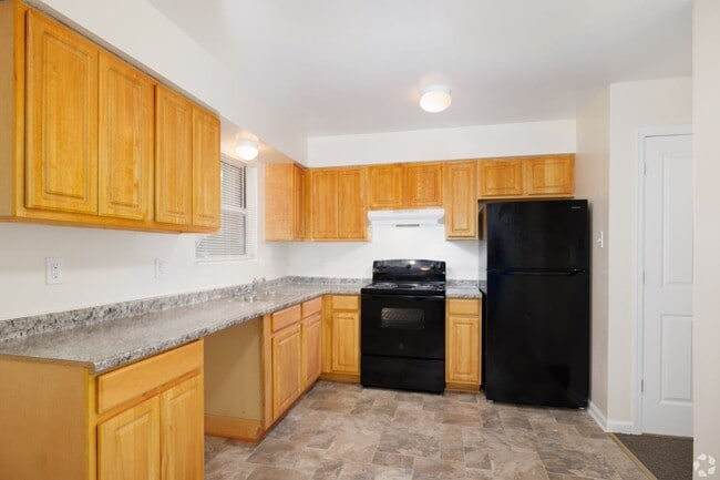 Interior Photo - College Hill Apartments