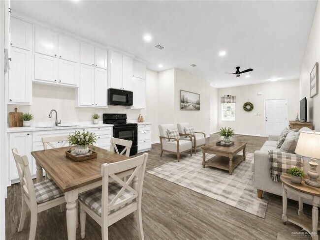 Foto del edificio - 11 E 25th St