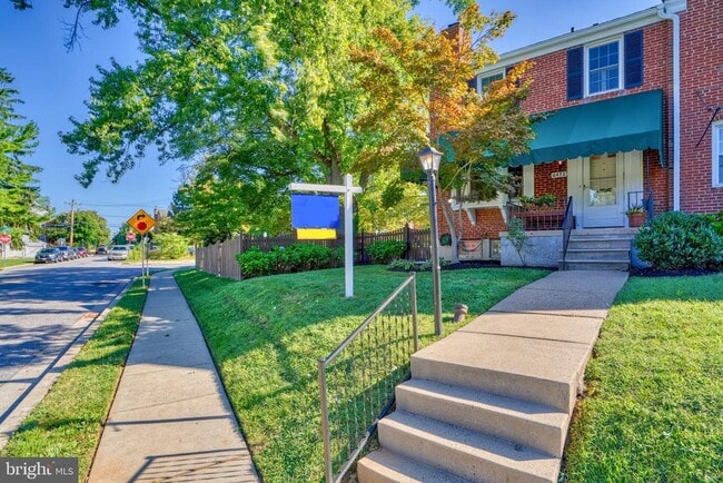 Building Photo - 6473 Blenheim Rd