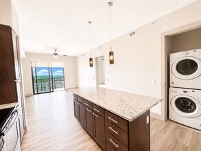 Building Photo - 9787 Katy Fwy