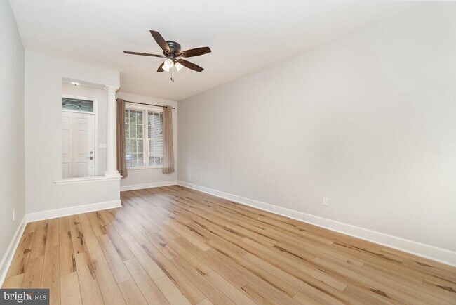 Building Photo - 103 Scully Pl