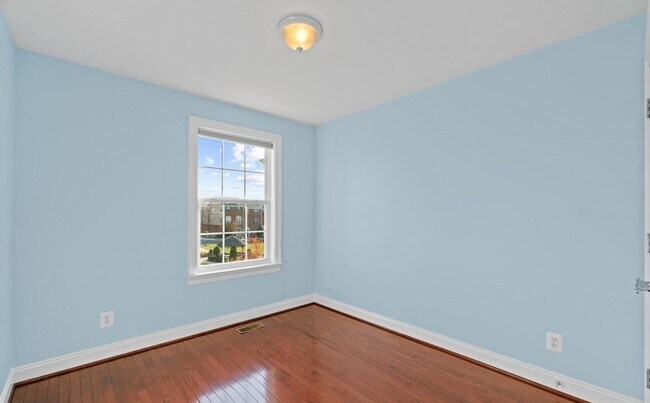 Foto del edificio - 42742 Tunstall Terrace