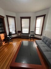 Building Photo - 223 Holland St