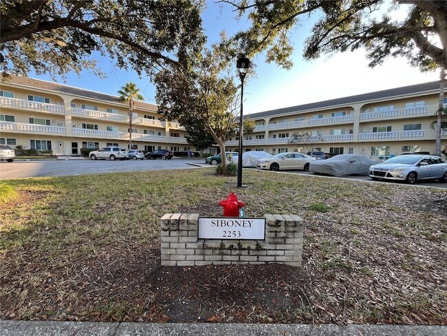 Foto del edificio - 2253 Norwegian Dr