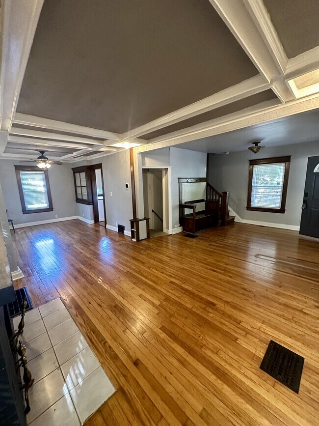 Foto del edificio - 4040 Holmes St