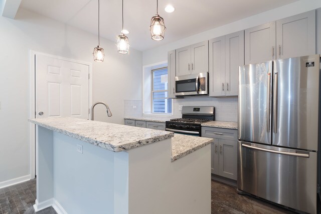 Foto del edificio - 5134 N Oakley Ave