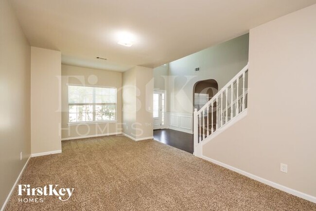 Building Photo - 7125 Bedrock Cir