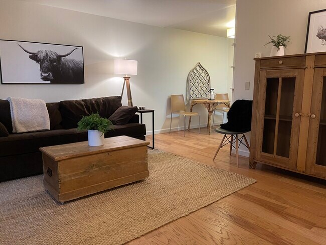 Foto del edificio - 8623 20th Ave NE
