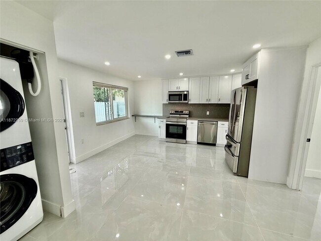 Foto del edificio - 2885 NW 56th St