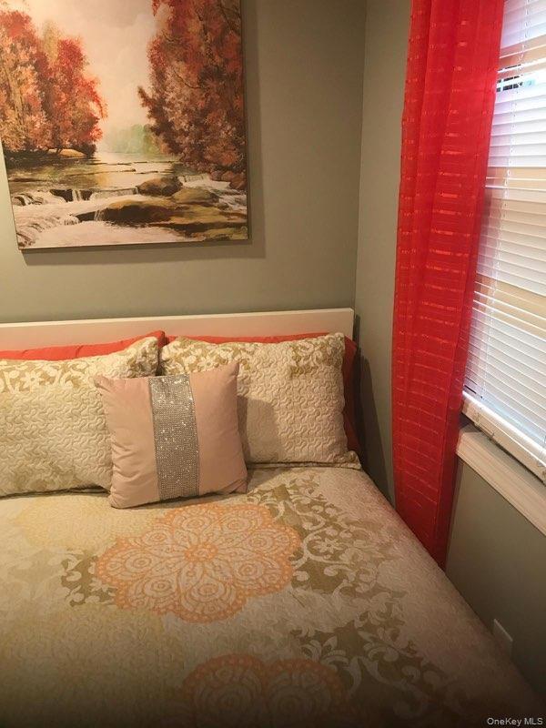 Foto del edificio - 1016 Greene Ave