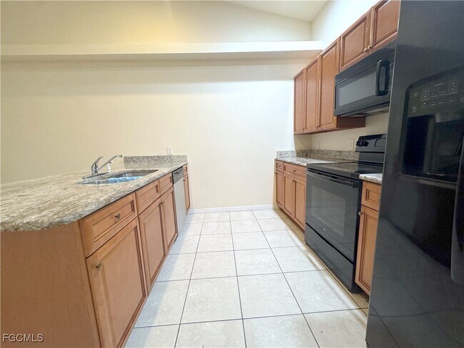 Foto del edificio - 411 Nicholas Pkwy W
