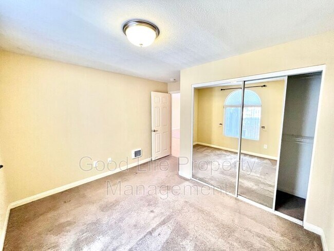 Building Photo - 5252 Orange Ave