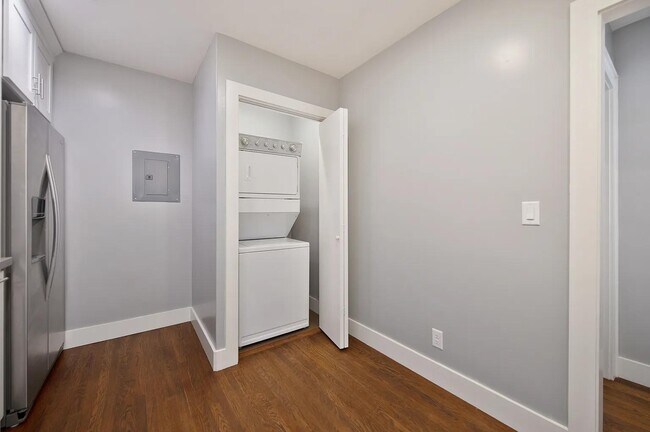 Foto del edificio - 2131 51st St