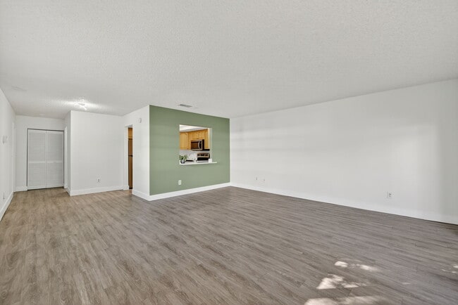 Building Photo - 2513 S 17th St