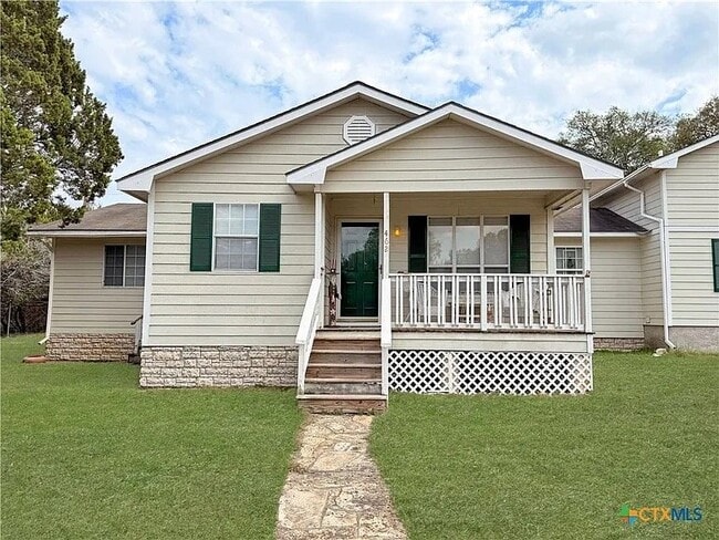 Building Photo - 462 Flatrock Dr