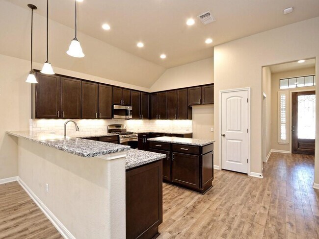 Foto del edificio - 2216 Lookout Range Dr