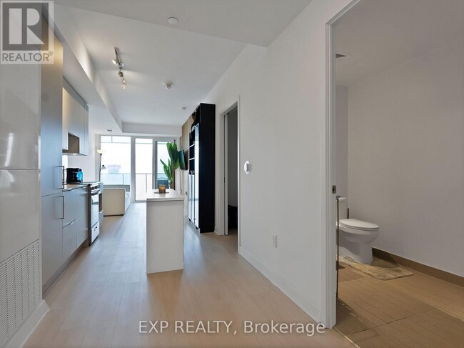 Photo du bâtiment - 3900 Confederation Pkwy