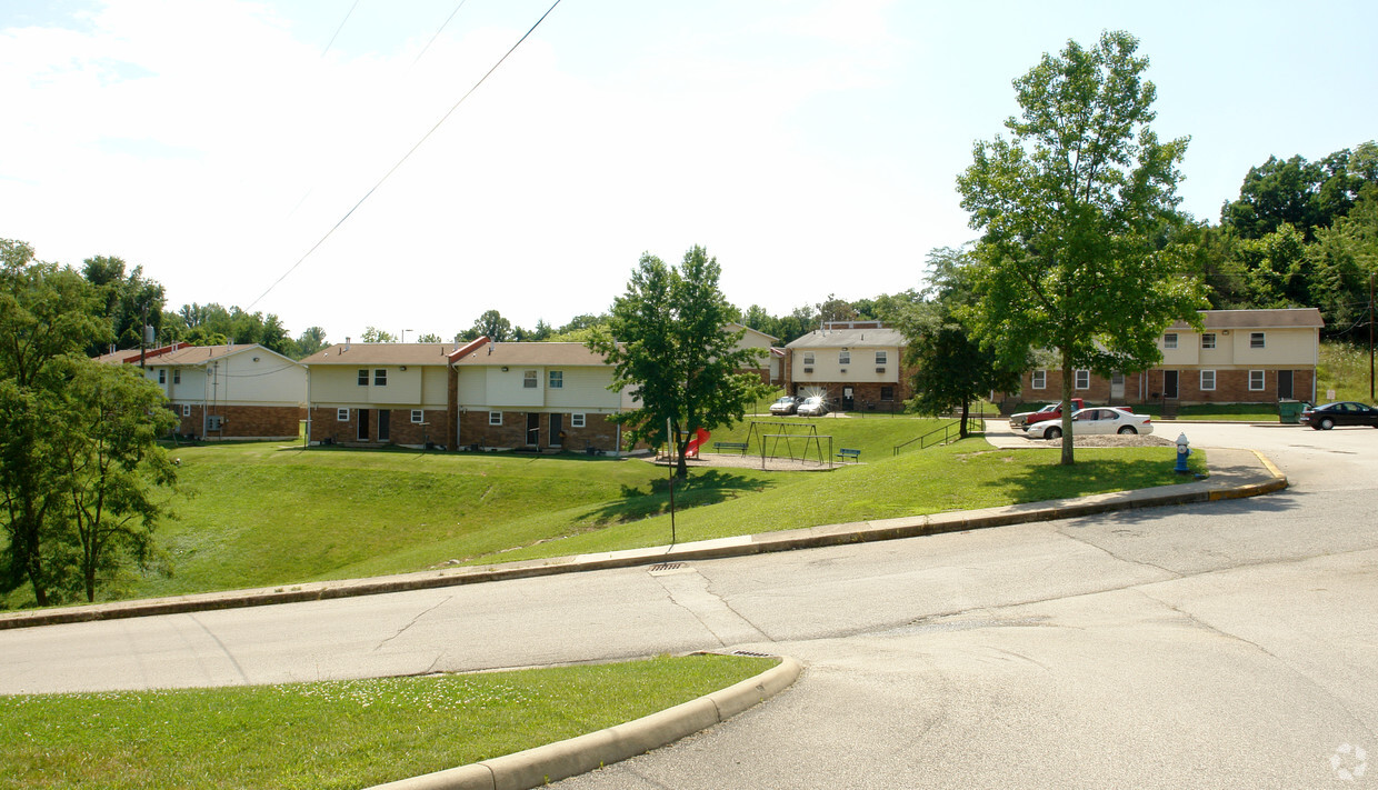 Primary Photo - Oakhurst Village