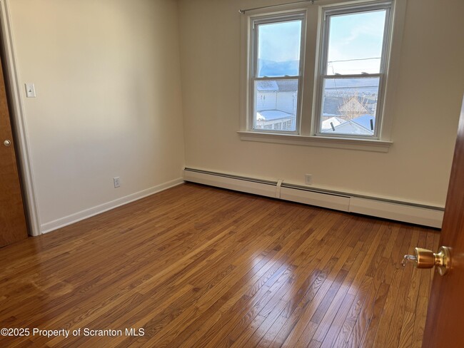 Foto del edificio - 901 S Webster Ave