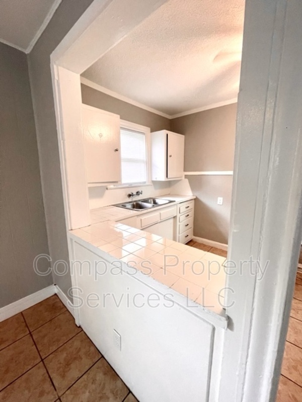 Foto del edificio - 628 N 36th St