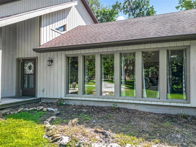 Foto del edificio - 4661 SW 7th Avenue Rd