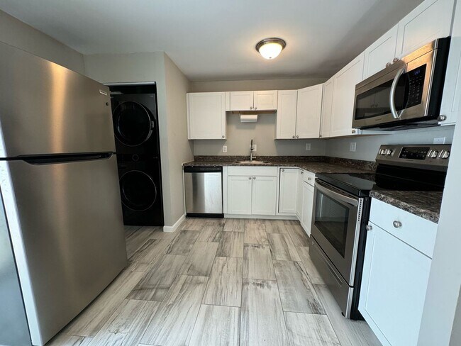 Building Photo - 7654 Rothfield Dr