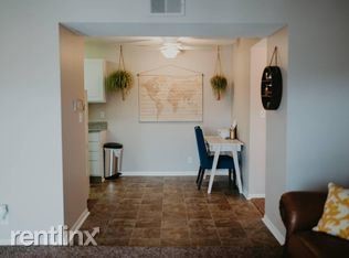 Building Photo - 1 br, 1 bath Apartment - 700 sqft