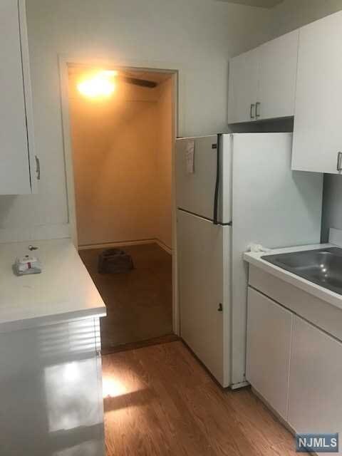 Foto del edificio - 400 Park Pl