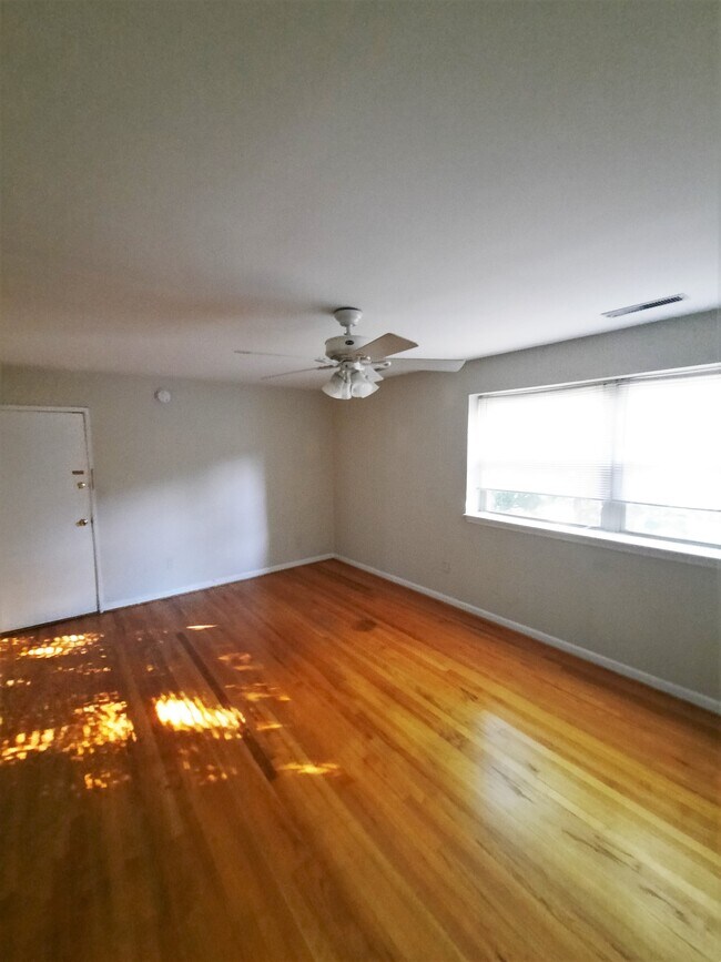 Foto del edificio - 3806 Hickory Ave