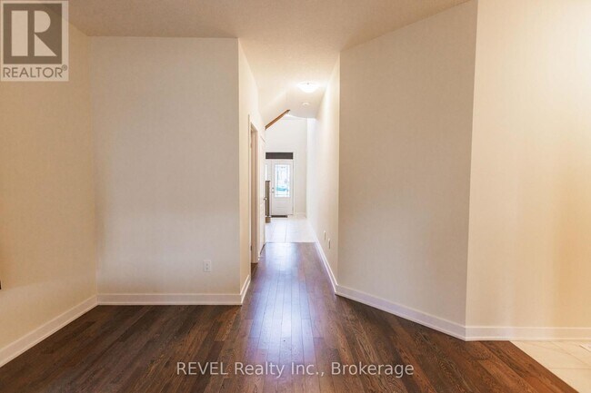 Photo du bâtiment - 133 Stern Dr