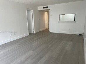 Building Photo - 484 NW 165th St