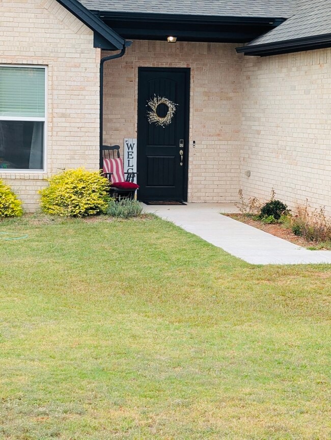 Building Photo - 9091 Overlook Dr