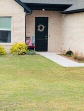 Building Photo - 9091 Overlook Dr