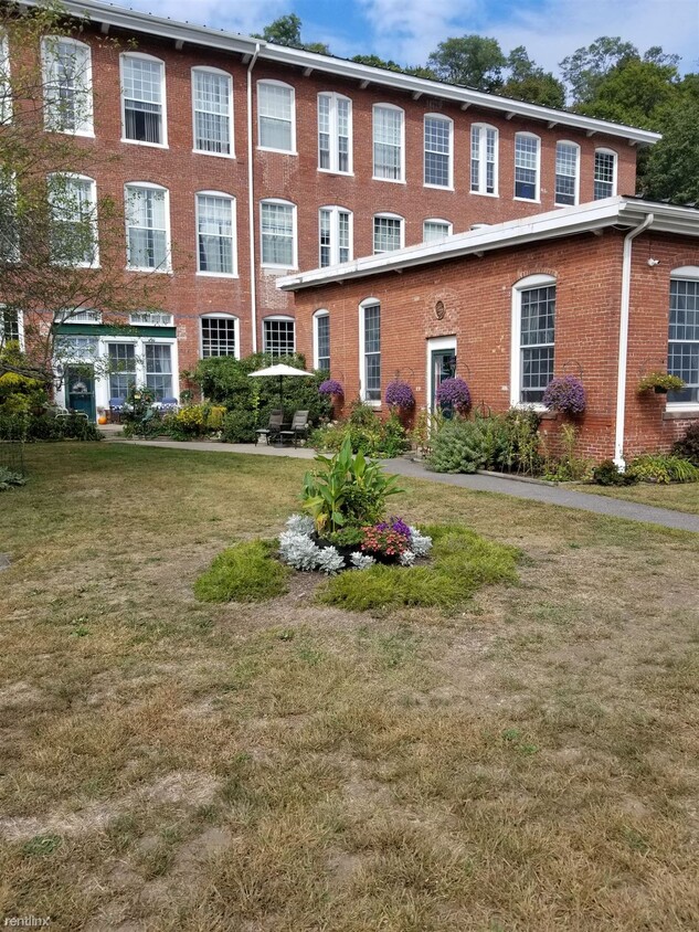 Foto principal - 1 br, 1 bath Condo - Falls Mill