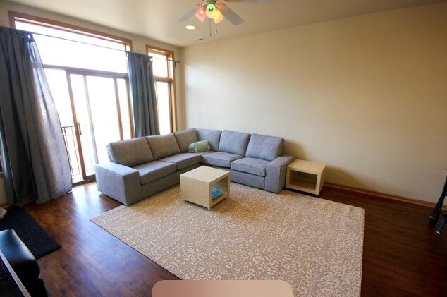 Foto principal - 2421 W Madison St