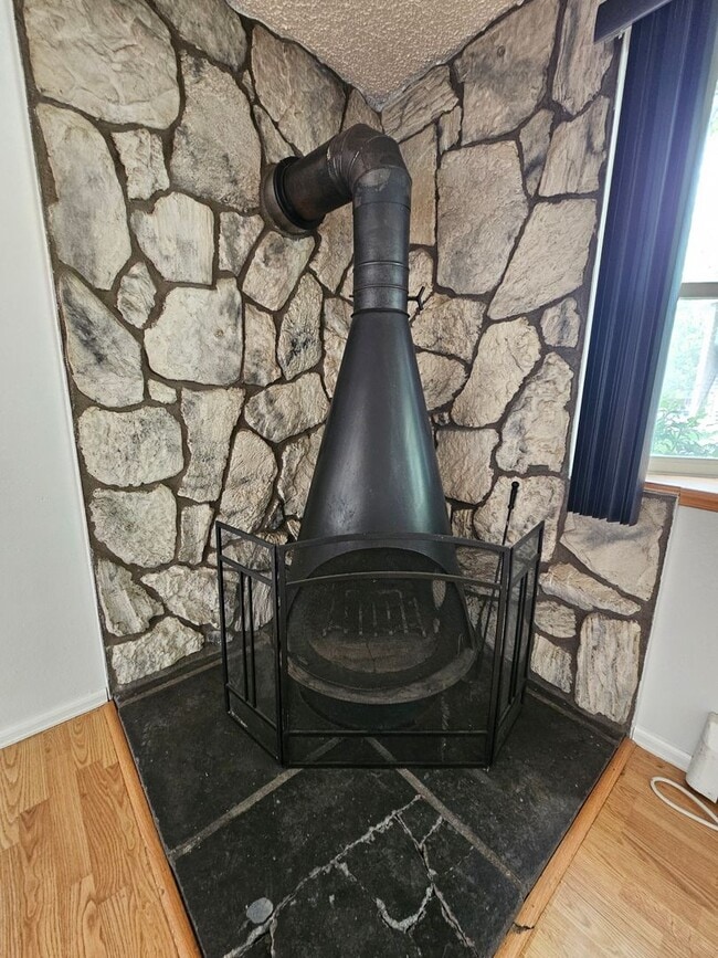 Building Photo - Serene 2 Bedroom 1 1/2 Bath Aurora Townhom...
